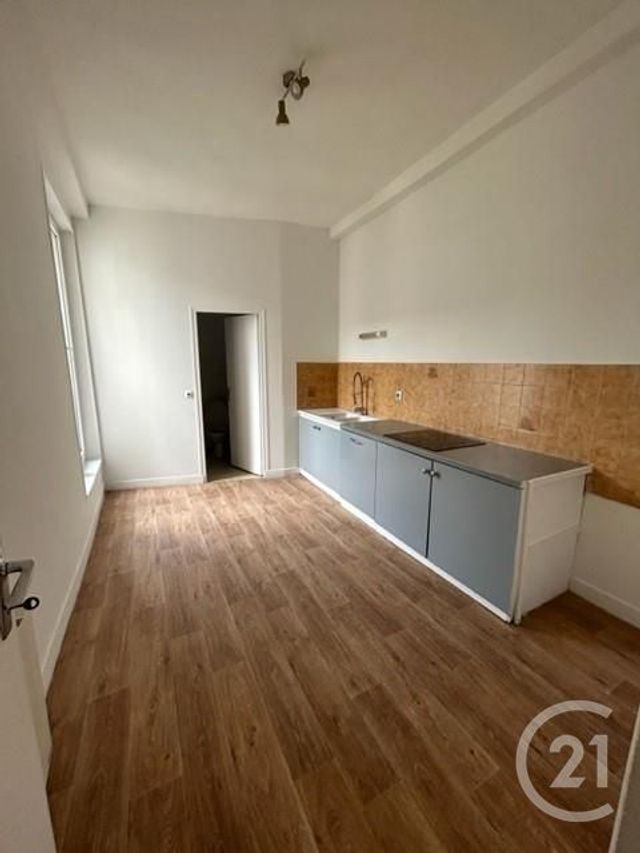 Appartement à louer - 2 pièces - 50.89 m2 - COULOMMIERS - 77 - ILE-DE-FRANCE - Century 21 A.S.M.