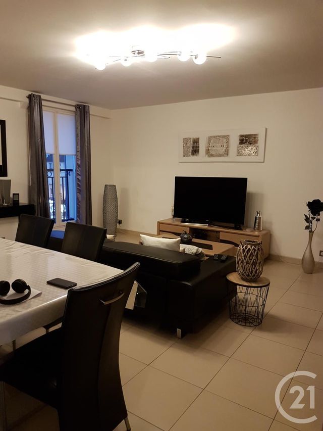 Appartement F4 à louer - 4 pièces - 88.92 m2 - COULOMMIERS - 77 - ILE-DE-FRANCE - Century 21 A.S.M.